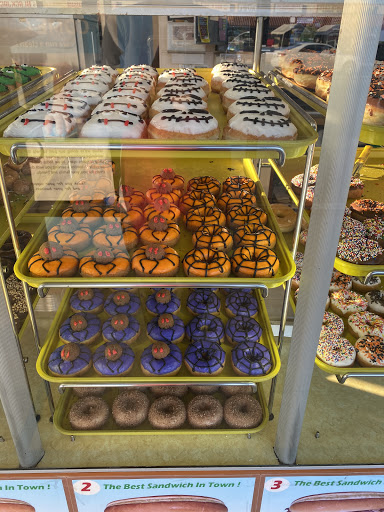 Donut Shop «Jax Donuts», reviews and photos, 2450 W Whittier Blvd, La Habra, CA 90631, USA