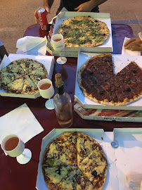 Plats et boissons du Pizzeria Planet Pizza à La Fare-les-Oliviers - n°3