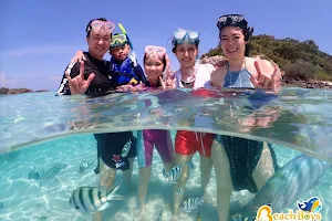 Beach Boys Snorkeling ดำน้ำแสมสาร image