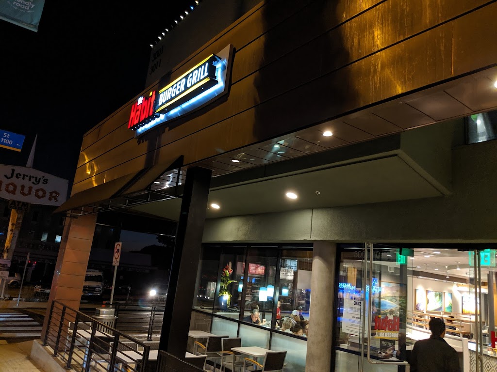 The Habit Burger Grill 90403