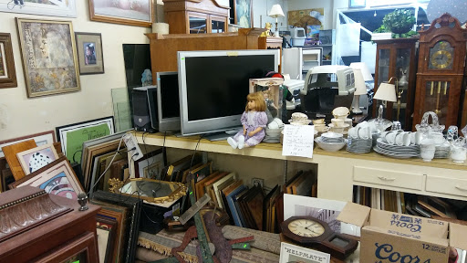 Thrift Store «Happy Tails Thrift Store», reviews and photos, 1825 Springs Rd, Vallejo, CA 94591, USA