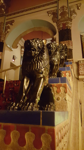 Movie Theater «Landmark Oriental Theatre», reviews and photos, 2230 N Farwell Ave, Milwaukee, WI 53202, USA