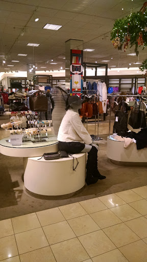 Department Store «Nordstrom Somerset Collection», reviews and photos, 2850 W Big Beaver Rd, Troy, MI 48084, USA
