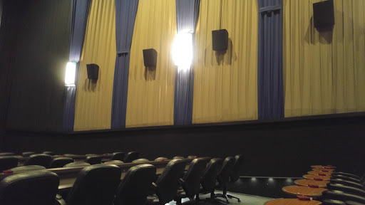 Movie Theater «Studio Movie Grill», reviews and photos, 5655 Colleyville Blvd #300, Colleyville, TX 76034, USA