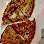 Photo n°1 de l'avis de Lorenzo.e fait le 15/03/2023 à 22:29 sur le  Pizzeria al taglio Reginella à Perugia