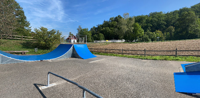 Kommentare und Rezensionen über Skatepark Hochfelden