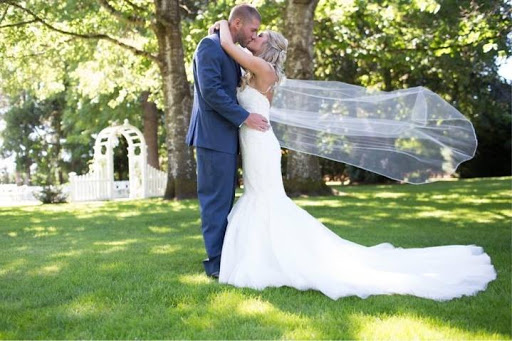 Wedding Store «Merrime Bride & Soiree», reviews and photos, 211 W 1st Ave #101, Albany, OR 97321, USA