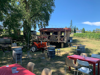 La cabane du vigneron des vignobles turtaut à Saint-Sulpice-de-Pommiers