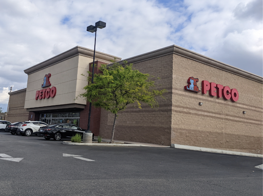 Pet Supply Store «Petco Animal Supplies», reviews and photos, 5151 Gosford Rd, Bakersfield, CA 93313, USA