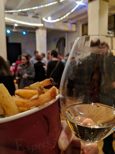 Restaurant «Black Dog Cafe», reviews and photos, 308 E Prince St, St Paul, MN 55101, USA