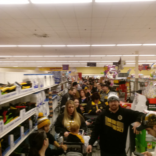 Grocery Store «Stop & Shop», reviews and photos, 540 Squire Rd, Revere, MA 02151, USA