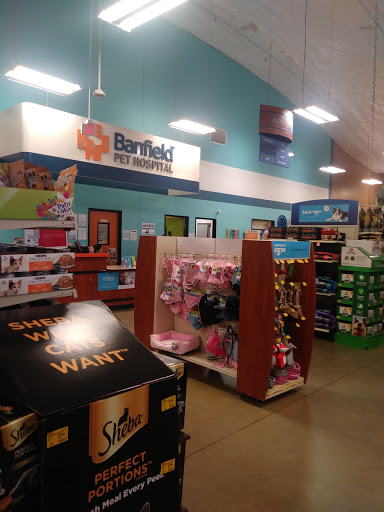 Pet Supply Store «PetSmart», reviews and photos, 8204 Leesburg Pike, Vienna, VA 22182, USA