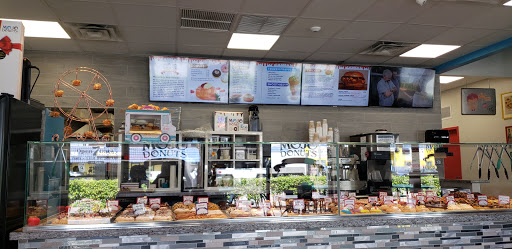 Donut Shop «Mojo Donuts & Fried Chicken», reviews and photos, 8870 SW 40th St #13, Miami, FL 33165, USA