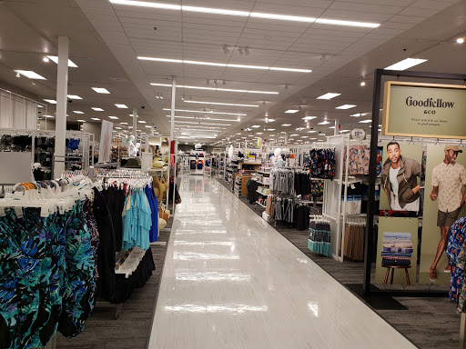 Department Store «Target», reviews and photos, 50 Spring Valley Market Pl, Spring Valley, NY 10977, USA