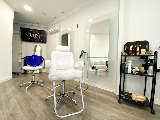 Peluquería y Barbería VIP asesores de Imágen en Lardero, La Rioja