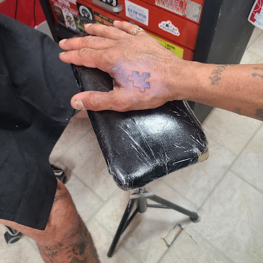 Tattoo Shop «Body Graphics Tattoo», reviews and photos, 460 S Wells Ave, Reno, NV 89502, USA