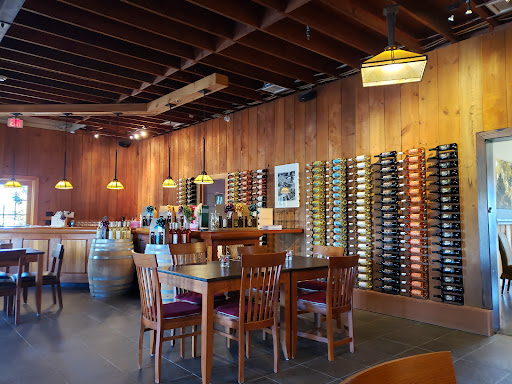 Winery «Roanoke Vineyards», reviews and photos, 3543 Sound Ave, Riverhead, NY 11901, USA