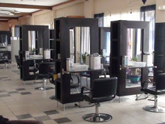 Trenz Beauty Academy