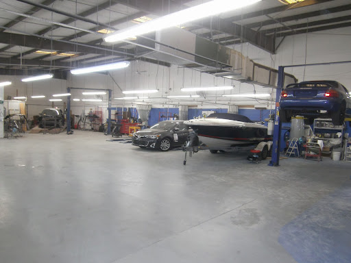 Auto Body Shop «Color Recon», reviews and photos, 2114 Forsyth Rd A, Orlando, FL 32807, USA