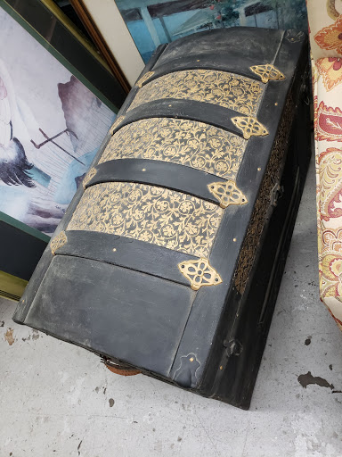 Thrift Store «Immacolata Manor Thrift Shop», reviews and photos, 931 Brown St, Liberty, MO 64068, USA