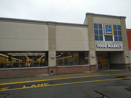 Supermarket «ALDI», reviews and photos, 600 S St W, Raynham, MA 02767, USA
