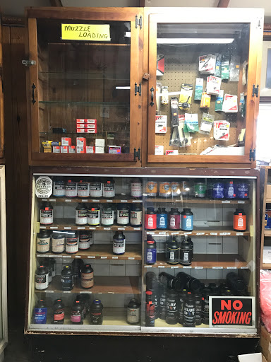 Gun Shop «A. W. Peterson Gun Shop», reviews and photos, 4255 W Old US Hwy 441, Mt Dora, FL 32757, USA