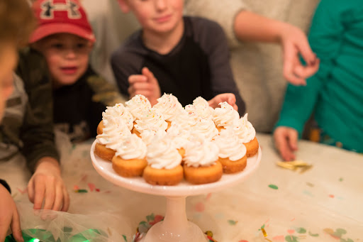 Donut Shop «Daylight Donuts Supershop», reviews and photos, 3121 S Yale Ave, Tulsa, OK 74135, USA