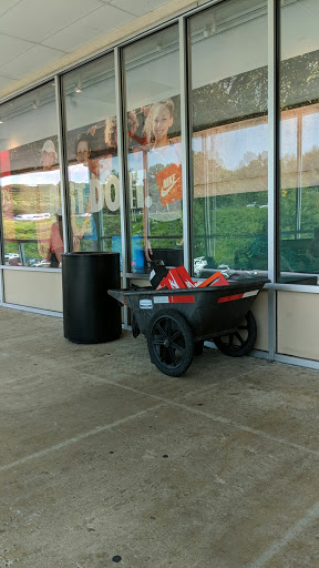 Sporting Goods Store «Nike Factory Store», reviews and photos, 1000 PA-611 #120, Tannersville, PA 18372, USA