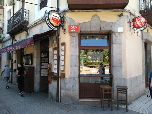 Información y opiniones sobre La Esquina De Tasca de Santoña
