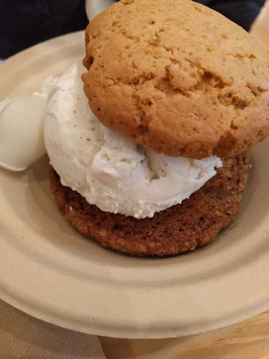 Ice Cream Shop «Moojo», reviews and photos, 2322 Guadalupe St, Austin, TX 78705, USA