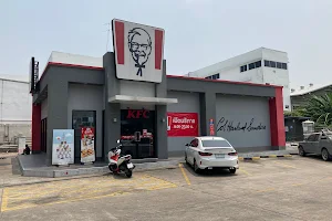 KFC Esso Charansanitwong 13 image