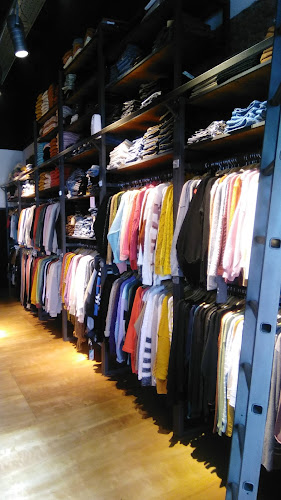 América 3.0 Plaza - Tienda de ropa