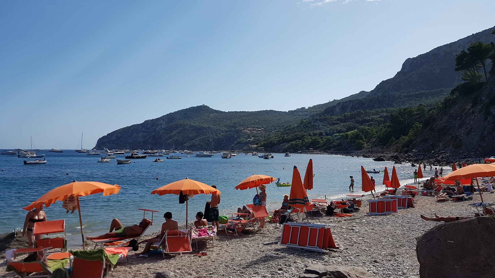 Fotografie cu Plaja Lunga zona parțial reamenajată