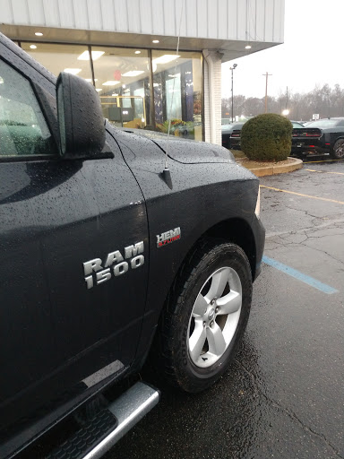Car Dealer «Vicksburg Chrysler Dodge Jeep Ram», reviews and photos, 13475 Portage Rd, Vicksburg, MI 49097, USA