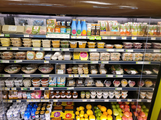 Grocery Store «Roanoke Natural Foods Co-op: Downtown Roanoke», reviews and photos, 1 Market Square SE #115, Roanoke, VA 24011, USA