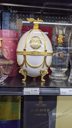 Liquor Store «Liquor Barn», reviews and photos, 287 E Dundee Rd, Wheeling, IL 60090, USA