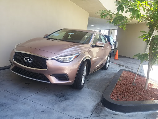 Glendale INFINITI image
