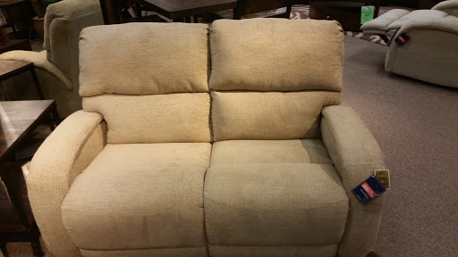 Furniture Store «Wolf Furniture», reviews and photos, 1215 W Patrick St, Frederick, MD 21702, USA