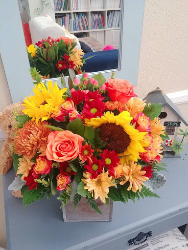 Gift Shop «Corona Florist», reviews and photos, 1258 Border Ave, Corona, CA 92882, USA