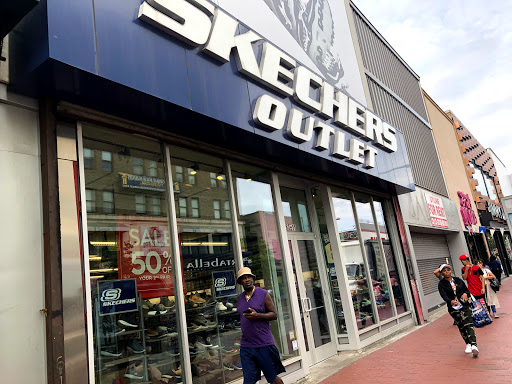 Shoe Store «SKECHERS Factory Outlet», reviews and photos, 163-11 Jamaica Ave, Jamaica, NY 11432, USA