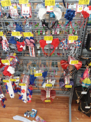 Department Store «Walmart Supercenter», reviews and photos, 5815 Norell Ave N, Oak Park Heights, MN 55082, USA