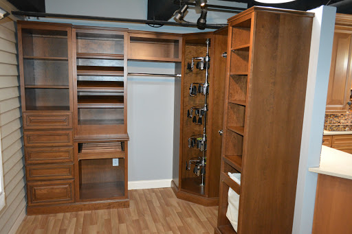 Home Improvement Store «Nashua Wallpaper & Paint», reviews and photos, 129 W Pearl St #1, Nashua, NH 03060, USA