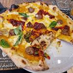 Photo n°1 de l'avis de Mantas. fait le 27/03/2024 à 11:50 sur le  Pizzeria Napoletana Regnum Verona à Verona