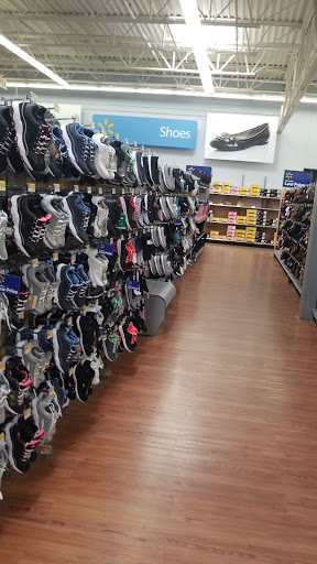 Department Store «Walmart Supercenter», reviews and photos, 35 Plaza Dr, Tamaqua, PA 18252, USA