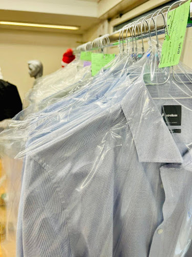 PiroPak Reinigung, Textil, Änderungsatelier - Zürich