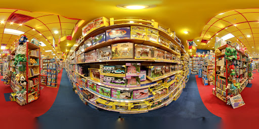 Game Store «Toys & Co. - Friendly Center», reviews and photos, 3110 Northline Ave, Greensboro, NC 27408, USA