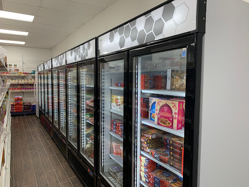 Grocery Store «Shalimar Grocery», reviews and photos, 332 S Green Bay Rd, Waukegan, IL 60085, USA