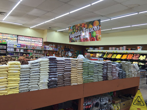 Supermarket «Tropical Supermarket», reviews and photos, 4019 W Hillsborough Ave, Tampa, FL 33614, USA