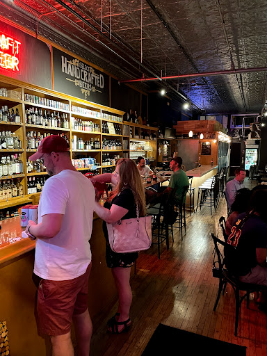 Wine Store «Printers Row Wine Shop», reviews and photos, 719 S Dearborn St, Chicago, IL 60605, USA