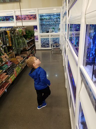 Pet Supply Store «Petco Animal Supplies», reviews and photos, 2687 Countryside Dr, Turlock, CA 95380, USA